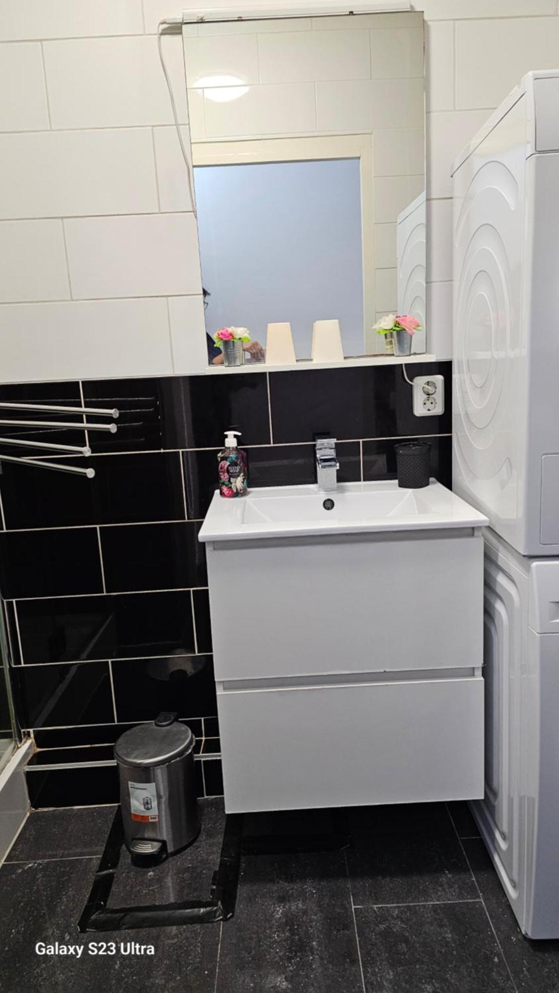 Sewdien'S Apartment Maashaven Rotterdam Kültér fotó