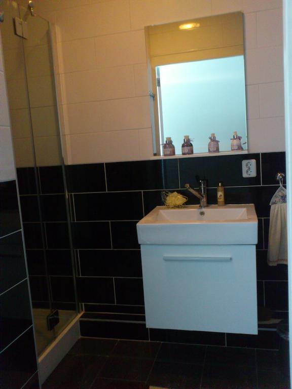 Sewdien'S Apartment Maashaven Rotterdam Szoba fotó